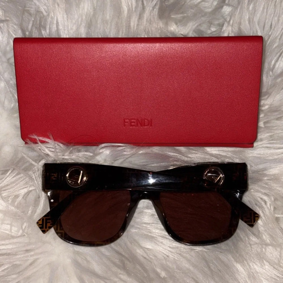 Fendi Roma Acetate F Havana Cat Eye square brown sunglasses